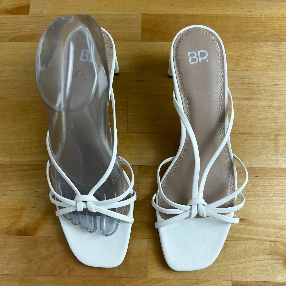 BP Square Toe Heeled Mules Sandal Knot Strap White‎ Block Heel Size 8.5